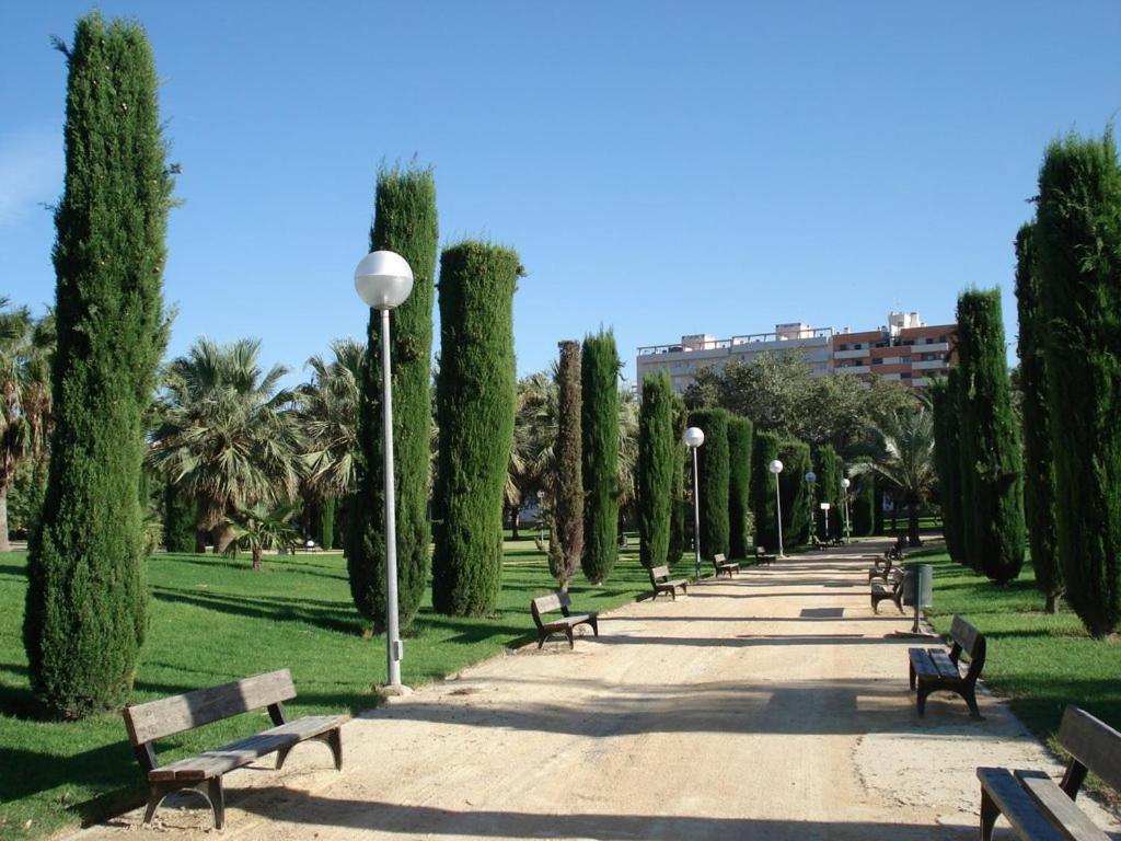 30-3- Бюджетная Комната В Квартире Для 2 Человека, Alicante Apartment Luaran gambar